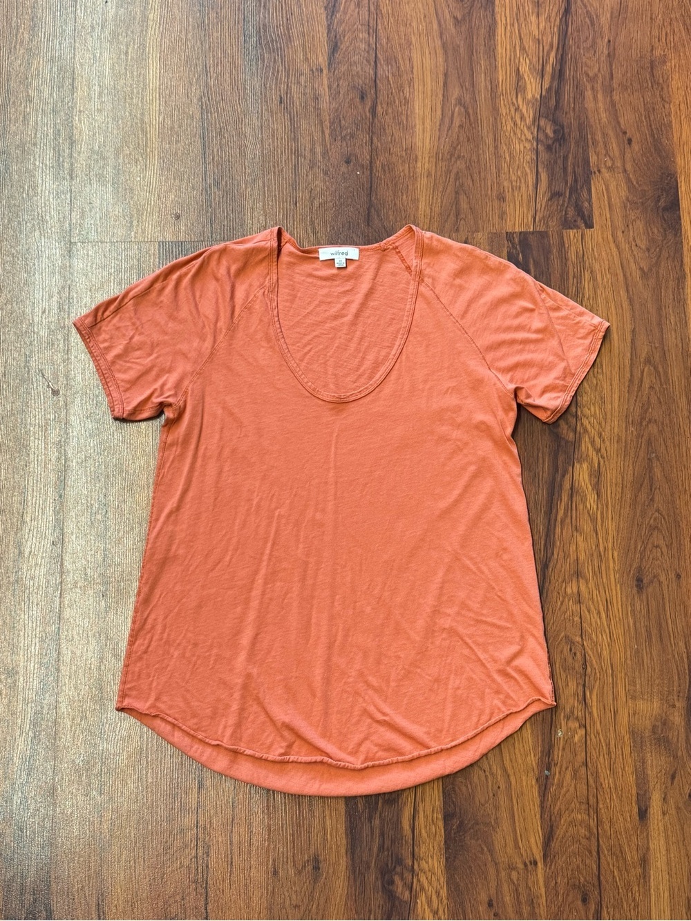 Aritzia Wilfred U Neck Tee XS Burnt Orange